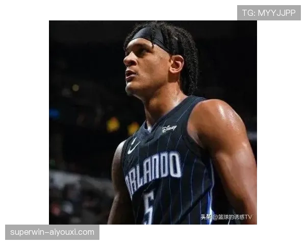 保罗·班切罗突破得分拉开球队进攻空间，效率明显优于新秀同期 peers