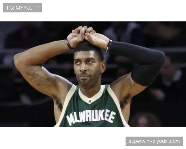 OJ·梅奥无球跑动提升球队进攻节奏明显拉开对手防线