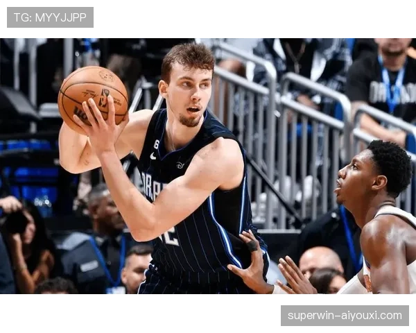 弗朗茨·瓦格纳无球跑位提升掩护效率 拉开湖人防线空间